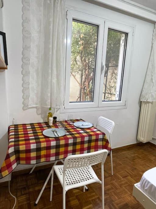 Cute And Quiet Apartment In The Center Of Athens Atenas Exterior foto