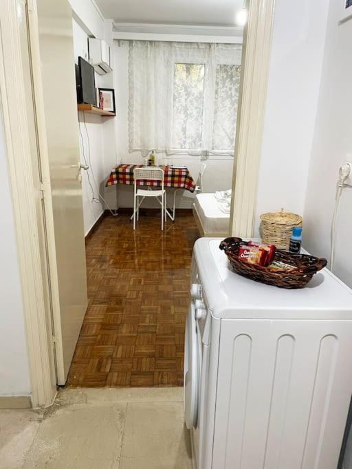 Cute And Quiet Apartment In The Center Of Athens Atenas Exterior foto